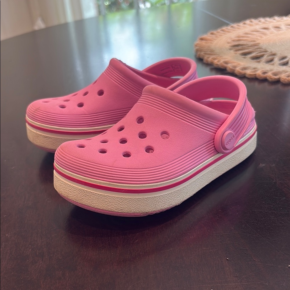 CROCS Pink Sandals with Slip-On Design and Perforated Upper